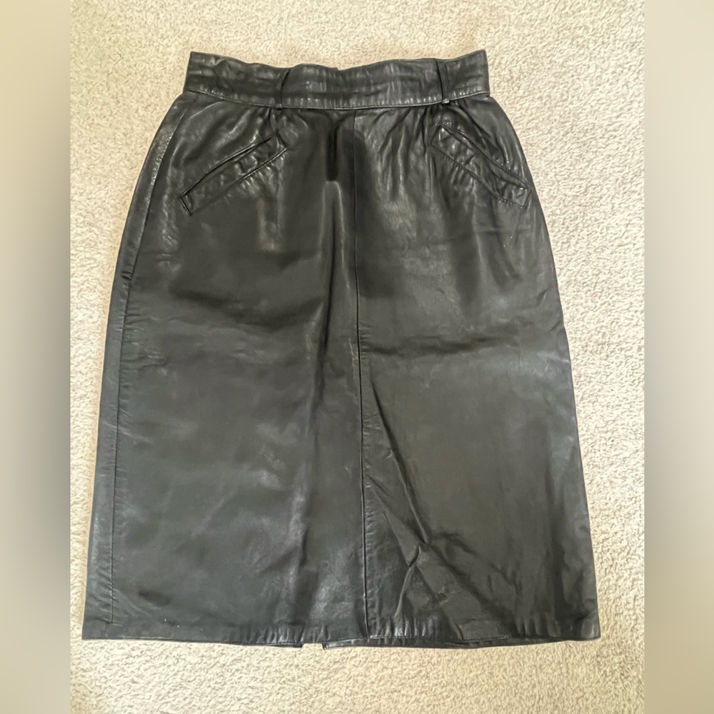 Confezioni in Pelle Vintage Italian Women's Black Leather Skirt Sz. 46 (US 8-10)